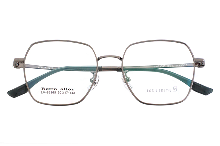 Monturas ópticas de tendencia: pistola