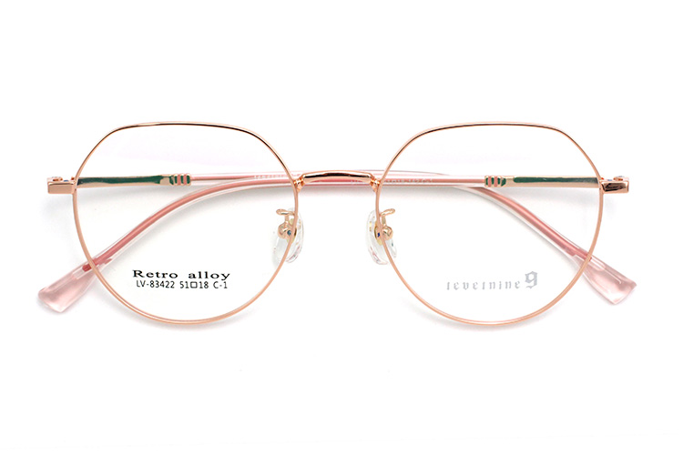 Las monturas de gafas más ligeras: oro rosa