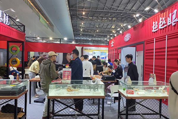 Danyang IU Eyewear Co., Ltd (8)