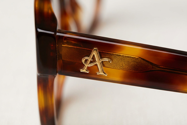 Atractivo de marca cl&aacute;sico de estampado en caliente