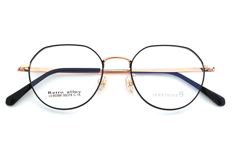 Gafas populares: negro y dorado