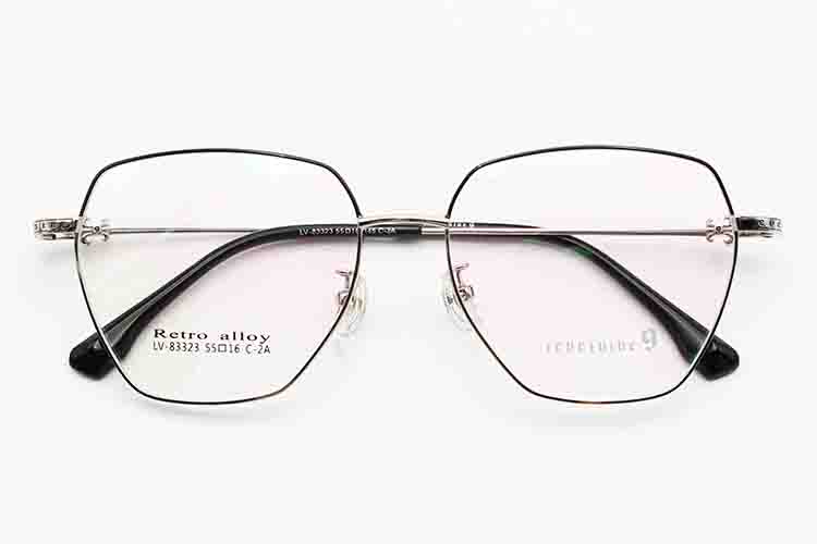 Marco Chasma femenino - Pistola